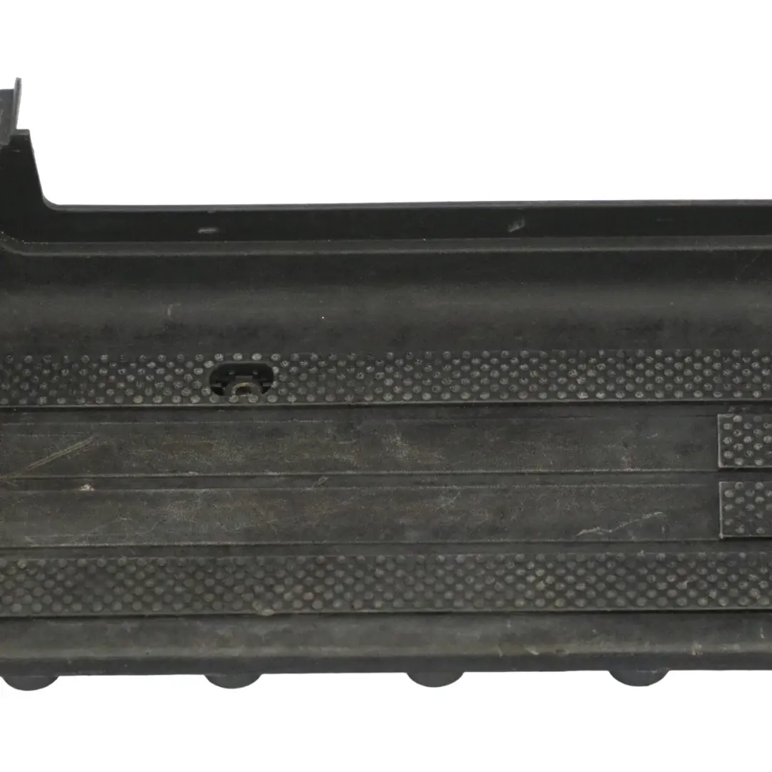 Mercedes Vito W639 seuil de porte intérieur gauche Trim - SKU A6396860910 - Numéro de pièce A6396860910