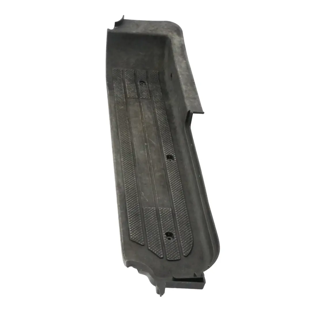 Mercedes Vito W639 seuil de porte intérieur gauche Trim - SKU A6396860910 - Numéro de pièce A6396860910