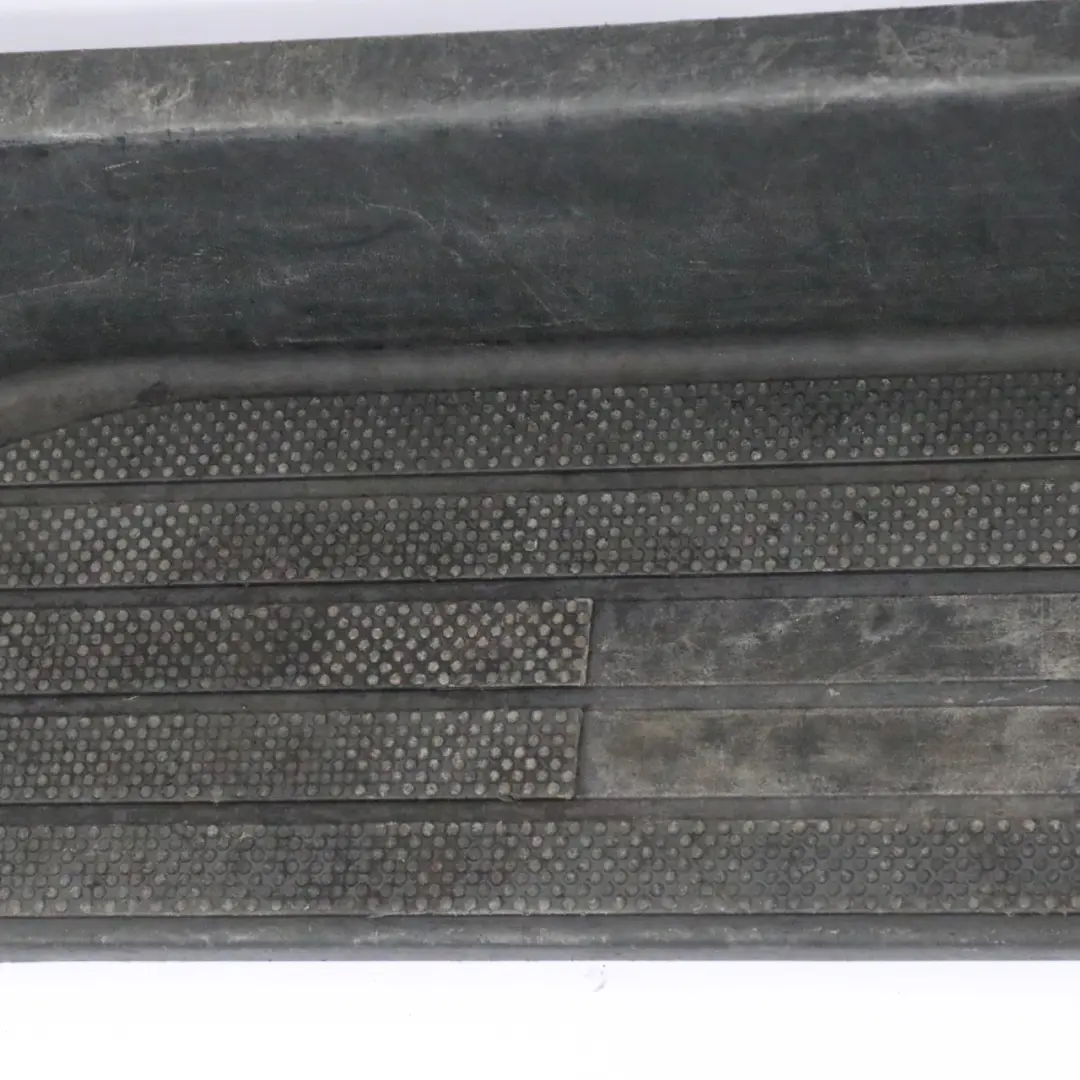 Davanzale Porta Scorrevole Sinistra Trim Nero per Mercedes Vito W639 con numero di parte A6396861110 Mercedes Vito W639 Davanzale Porta Scorrevole Sinistra Trim Nero - SKU A6396861110 - Numero di parte A6396861110