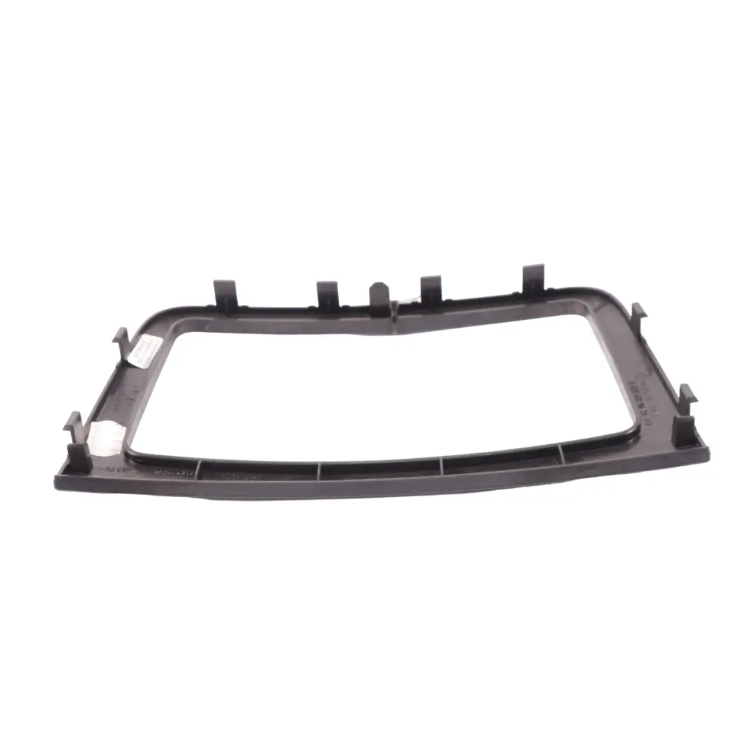 Mercedes Vito W639 Consola Central Salpicadero Marco Tapa Radio - SKU A6396890639-1 - Número de pieza A6396890639