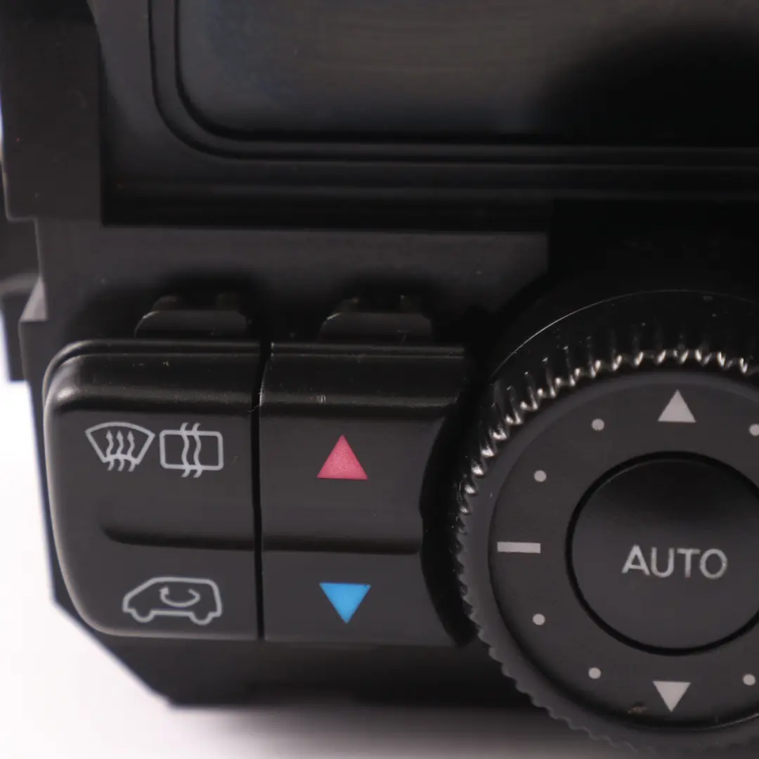 A/C Klima-Heizung Steuergerät Thermotronic Schalter für Mercedes W639 mit Teilenummer A6398302285 Mercedes W639 A/C Klima-Heizung Steuergerät Thermotronic Schalter - SKU A6398302285 - Teilenummer A6398302285