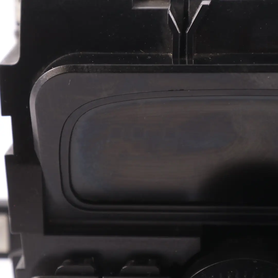 A/C Klima-Heizung Steuergerät Thermotronic Schalter für Mercedes W639 mit Teilenummer A6398302285 Mercedes W639 A/C Klima-Heizung Steuergerät Thermotronic Schalter - SKU A6398302285 - Teilenummer A6398302285