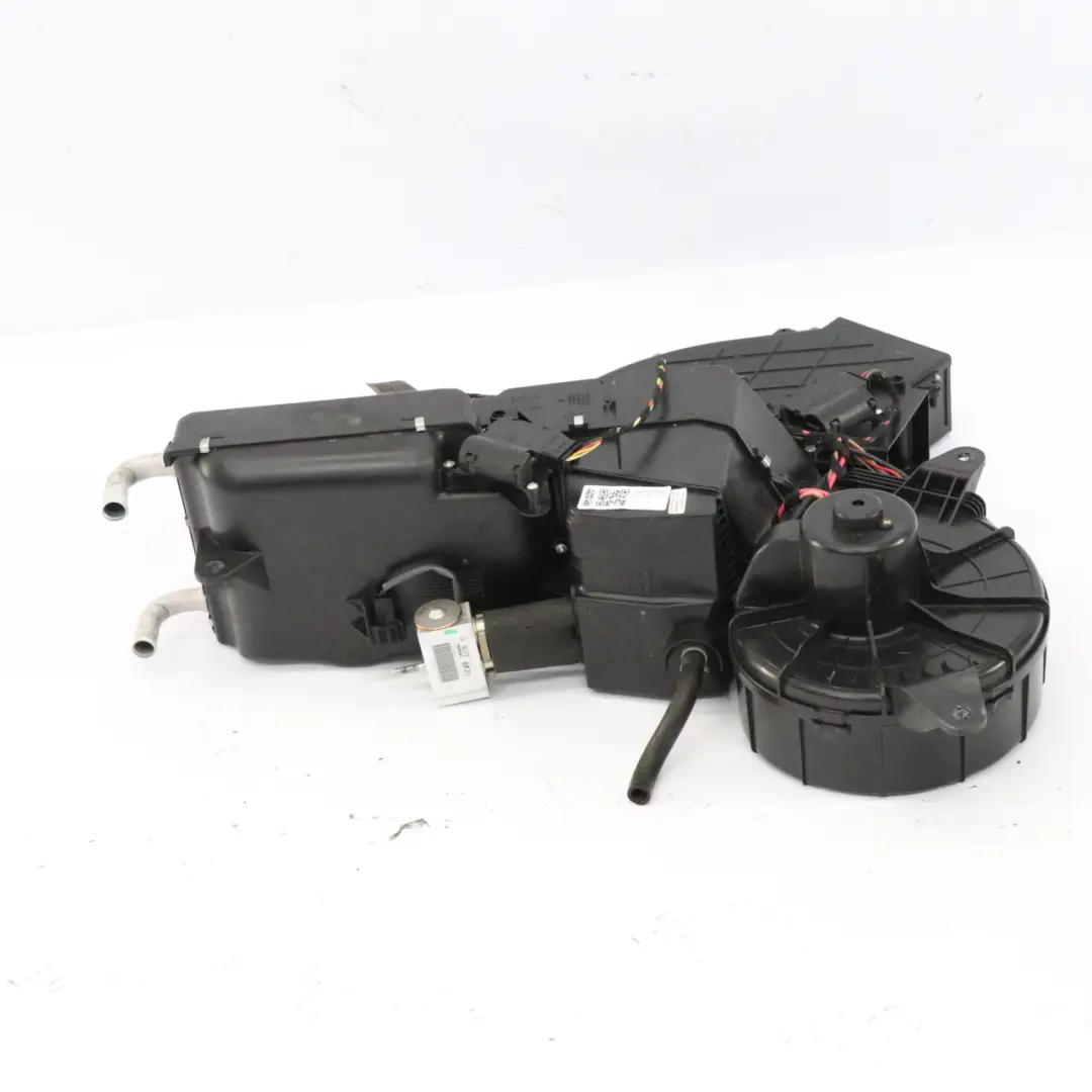 Mercedes W639 Sistema di climatizzazione con soffiante posteriore A0008358004 - SKU A6398302360 - Numero di parte A6398302360