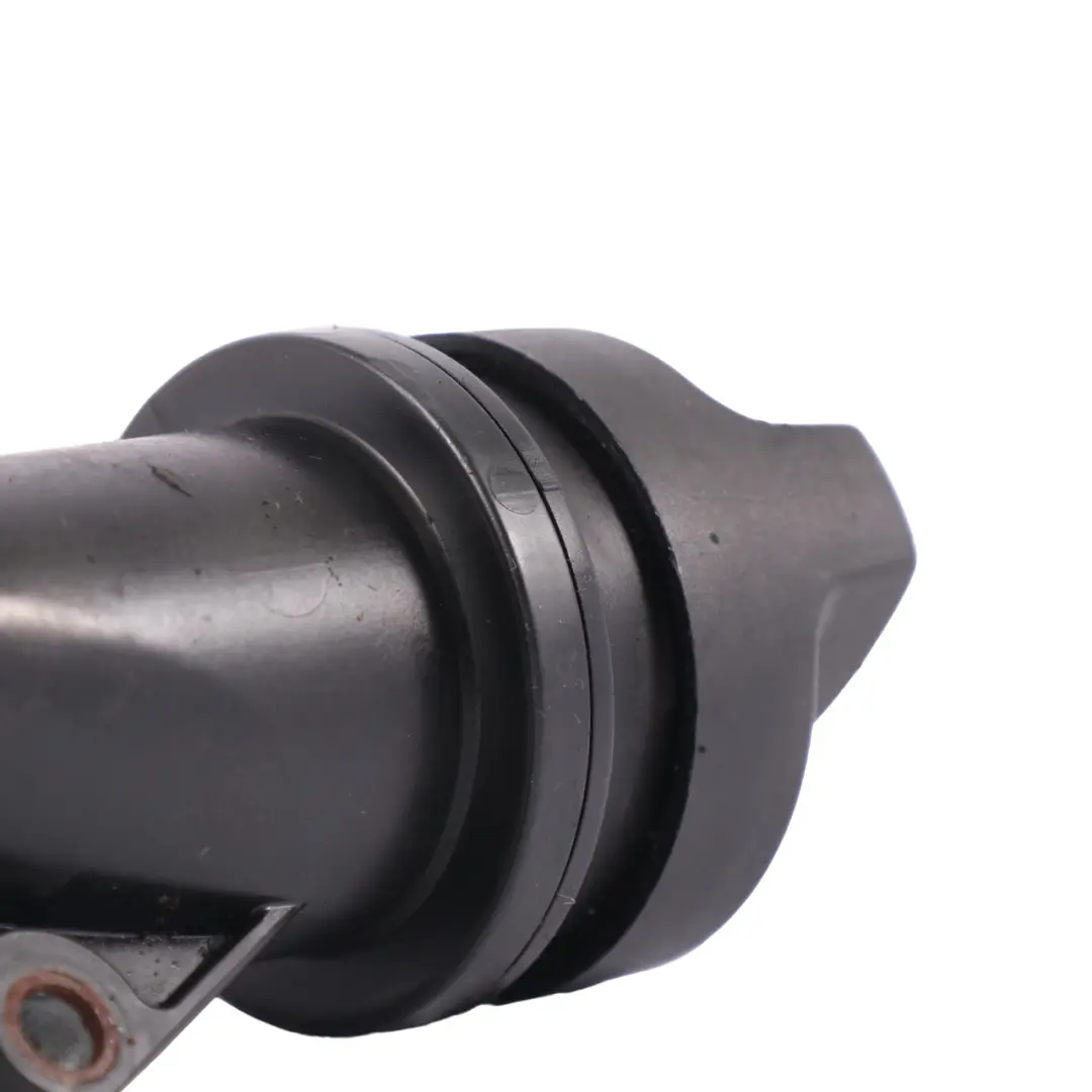 Cuello llenado aceite Mercedes Sprinter W906 W907 OM642 Tubo aceite para con número de pieza A6420108107 Cuello llenado aceite Mercedes Sprinter W906 W907 OM642 Tubo aceite - SKU A6420108107 - Número de pieza A6420108107