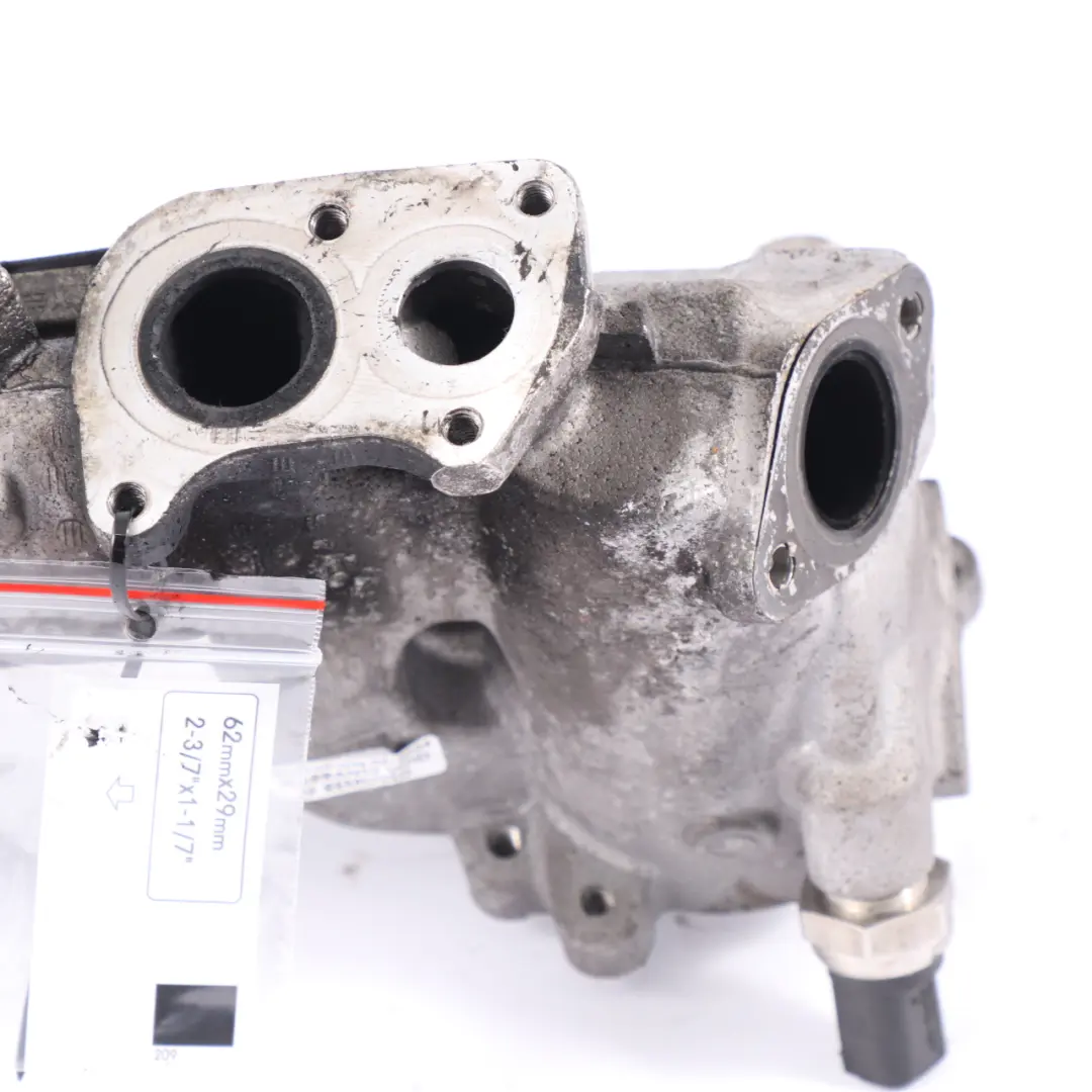  Collettore di aspirazione Mercedes W204 OM642 Diesel V6 sinistro - SKU A6420903737 - Numero di parte A6420903737