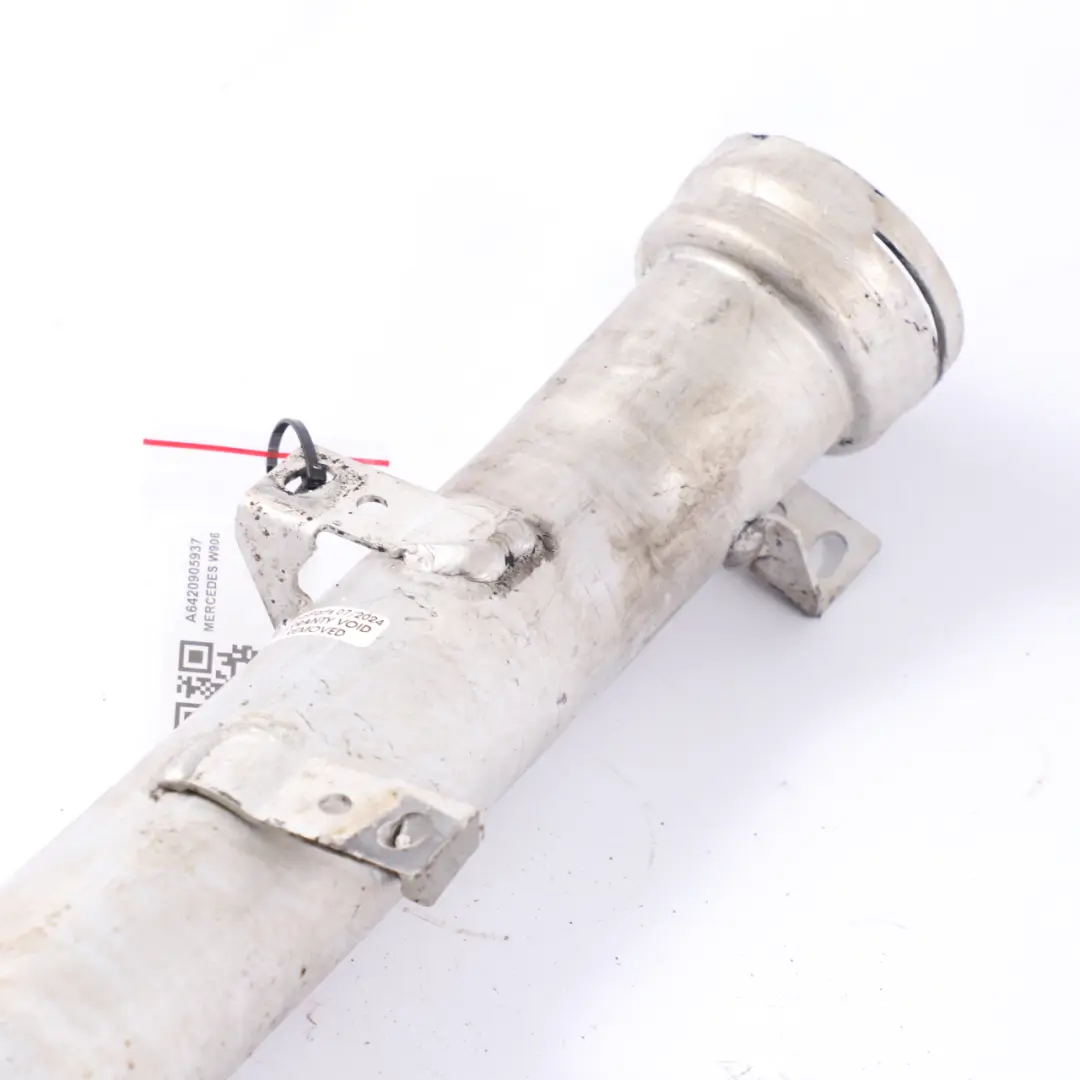 W907 Luft Kühlung Ansaug Schlauch Rohrlei Tung für Mercedes W906 mit Teilenummer A6420905937 Mercedes W906 W907 Luft Kühlung Ansaug Schlauch Rohrlei Tung - SKU A6420905937 - Teilenummer A6420905937