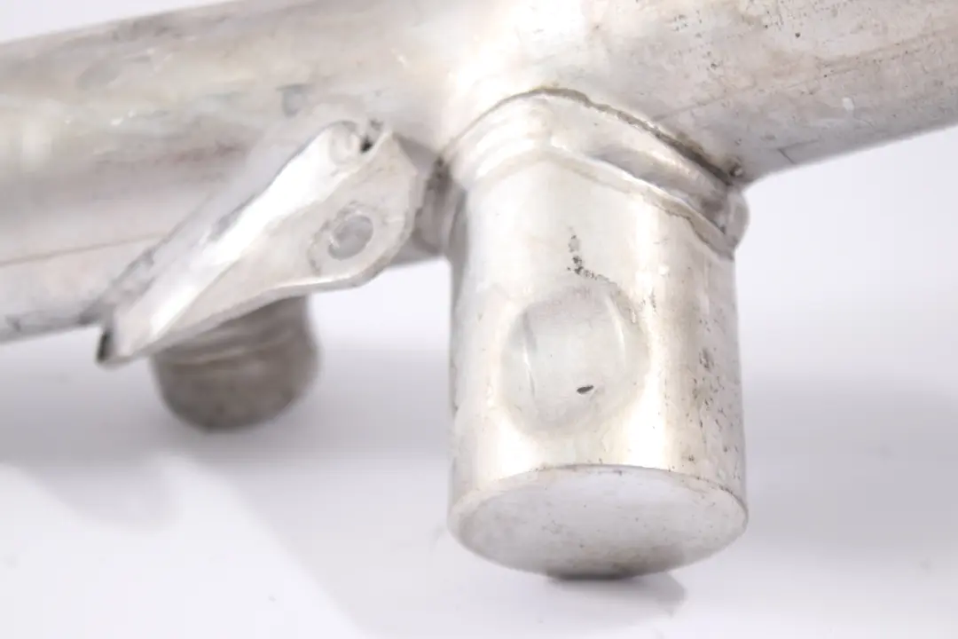 Admisión De Aire Tubo De Carga Manguera para Mercedes W166 con número de pieza A6420908937 Mercedes W166 Admisión De Aire Tubo De Carga Manguera - SKU A6420908937 - Número de pieza A6420908937