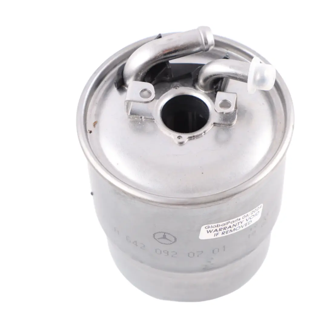 Filter OEM Mercedes Sprinter W906 Diesel Engine OM642 OM646 to Fuel with Part number A6420920701 Fuel Filter OEM Mercedes Sprinter W906 Diesel Engine OM642 OM646 - SKU A6420920701 - Part number A6420920701