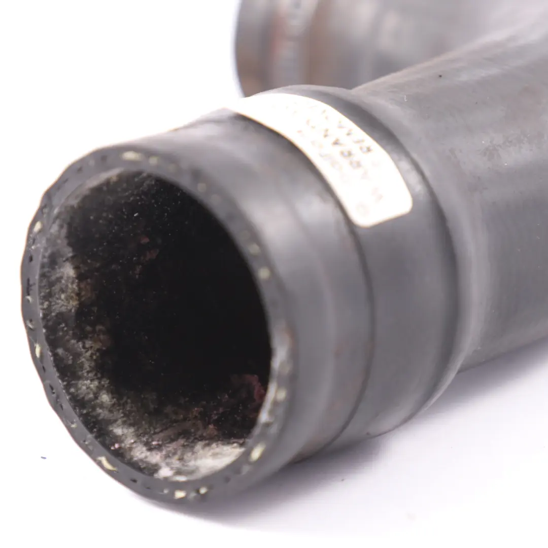 Mercedes W639 Raccord de conduite d'eau Tuyau - SKU A6422030182 - Numéro de pièce A6422030182