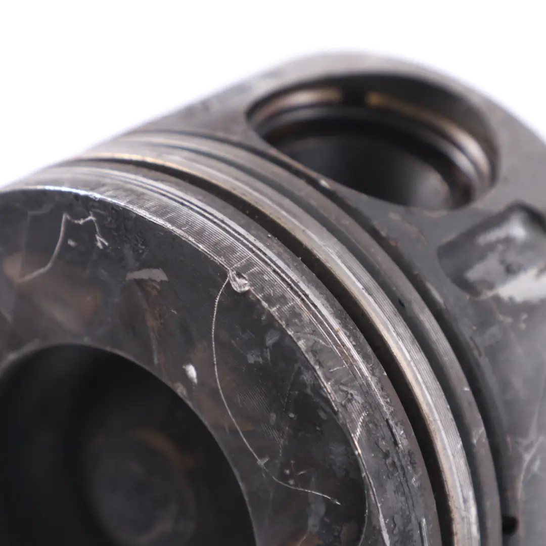 OM646 Motor Pleuelstange Kolben Pleuel für Mercedes W639 Diesel mit Teilenummer A6460300117 Mercedes W639 Diesel OM646 Motor Pleuelstange Kolben Pleuel - SKU A6460300117-1 - Teilenummer A6460300117