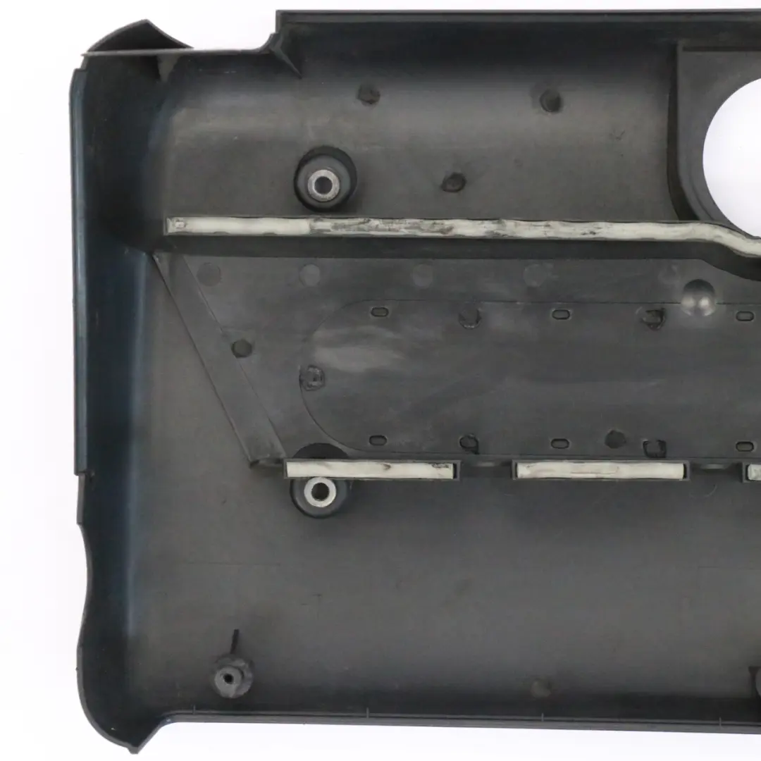 OM647 Placa Tapa Motor Negro para Mercedes W211 S211 Diesel con número de pieza A6470100267 Mercedes W211 S211 Diesel OM647 Placa Tapa Motor Negro - SKU A6470100267 - Número de pieza A6470100267