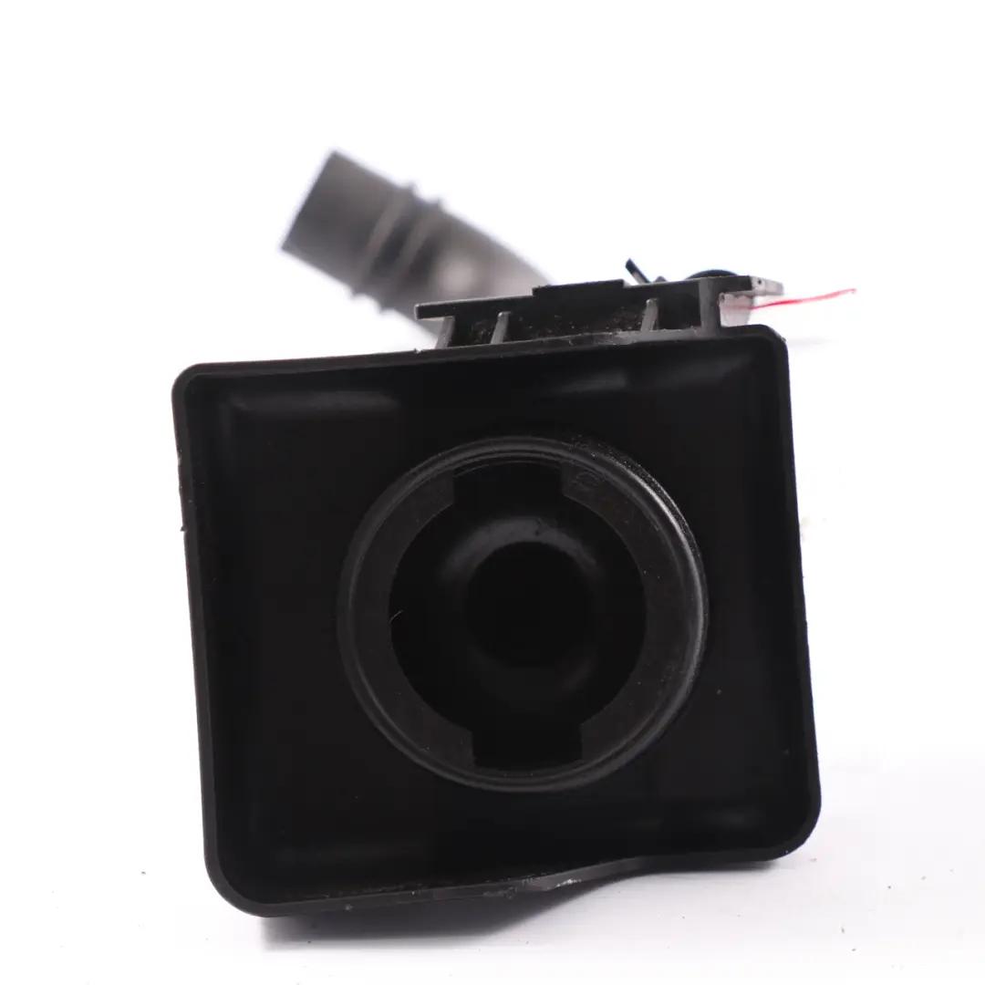 OM651 Collo di riempimento olio Tubo testa per Mercedes Sprinter W910 con numero di parte A6510106621 Mercedes Sprinter W910 OM651 Collo di riempimento olio Tubo testa - SKU A6510106621-1 - Numero di parte A6510106621