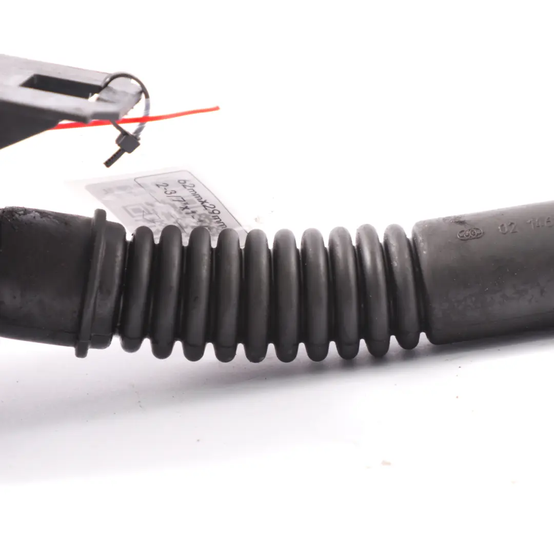 OM651 Cuello de llenado de aceite Tubo para Mercedes Sprinter W910 con número de pieza A6510106621 Mercedes Sprinter W910 OM651 Cuello de llenado de aceite Tubo - SKU A6510106621-1 - Número de pieza A6510106621