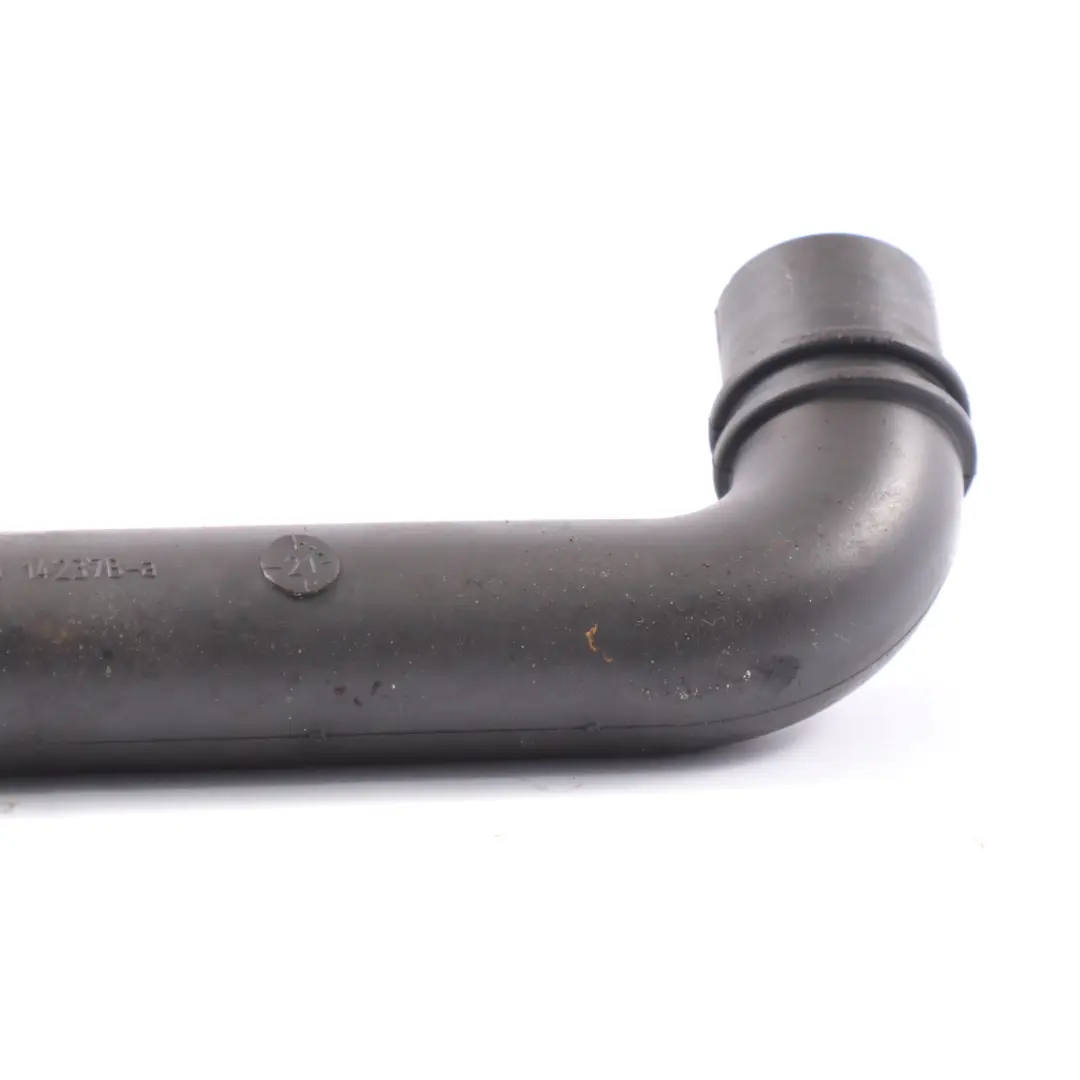 Mercedes Sprinter W910 OM651 Collo di riempimento olio Tubo testa - SKU A6510106621-1 - Numero di parte A6510106621
