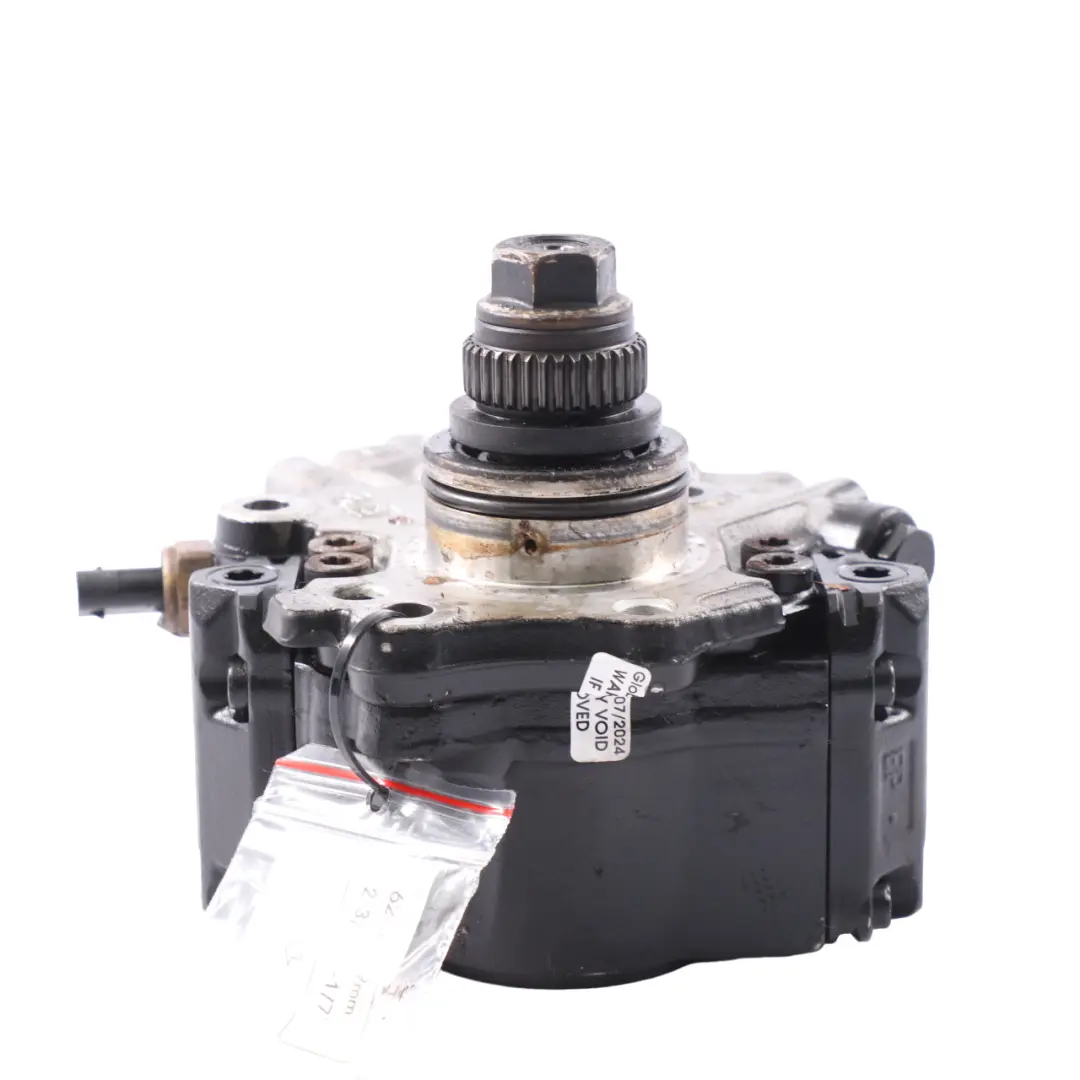 OM651 High Pressure Fuel Pump to Mercedes W204 W212 Vito W639 W906 with Part number A6510700901 Mercedes W204 W212 Vito W639 W906 OM651 High Pressure Fuel Pump - SKU A6510700901 - Part number A6510700901