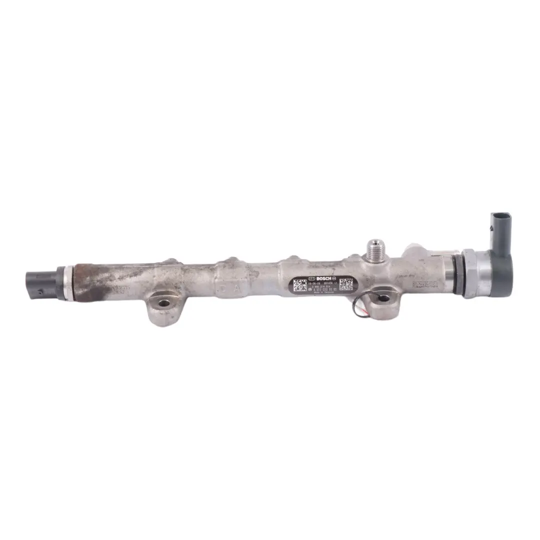 Rail combustible Mercedes Vito W447 OM651 Inyección Alta Presión para con número de pieza A6510701695 Rail combustible Mercedes Vito W447 OM651 Inyección Alta Presión - SKU A6510701695 - Número de pieza A6510701695