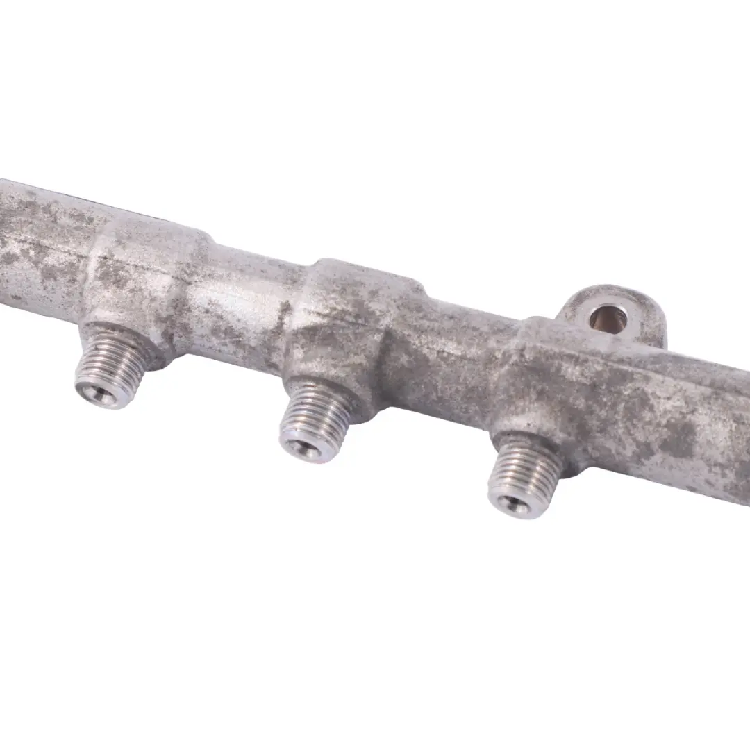 Rail de carburant Mercedes Vito W447 OM651 Injection Haute Pression pour à propos du numéro de pièce A6510701695 Rail de carburant Mercedes Vito W447 OM651 Injection Haute Pression - SKU A6510701695 - Numéro de pièce A6510701695