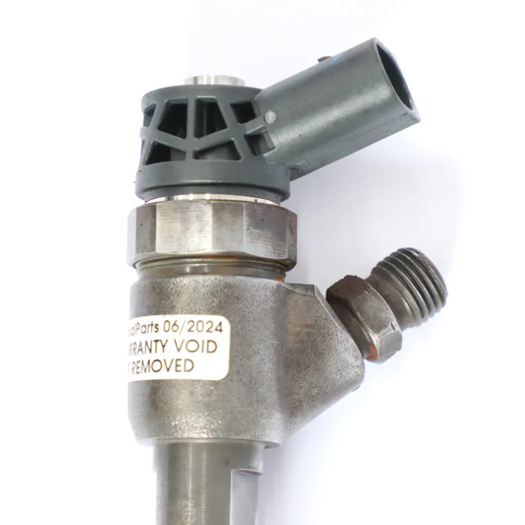 OM651 Wtrysk Wtryskiwacz Paliwa do Mercedes Vito W447 o numerze A6510703187 Mercedes Vito W447 OM651 Wtrysk Wtryskiwacz Paliwa - SKU A6510703187 - Numer Części A6510703187