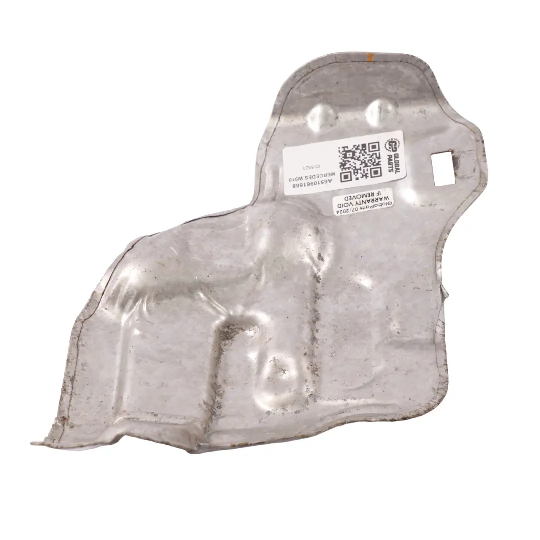 OM651 Osłona Termiczna Turbosprężarki do Mercedes Sprinter W910 o numerze A6510961668 Mercedes Sprinter W910 OM651 Osłona Termiczna Turbosprężarki - SKU A6510961668 - Numer Części A6510961668
