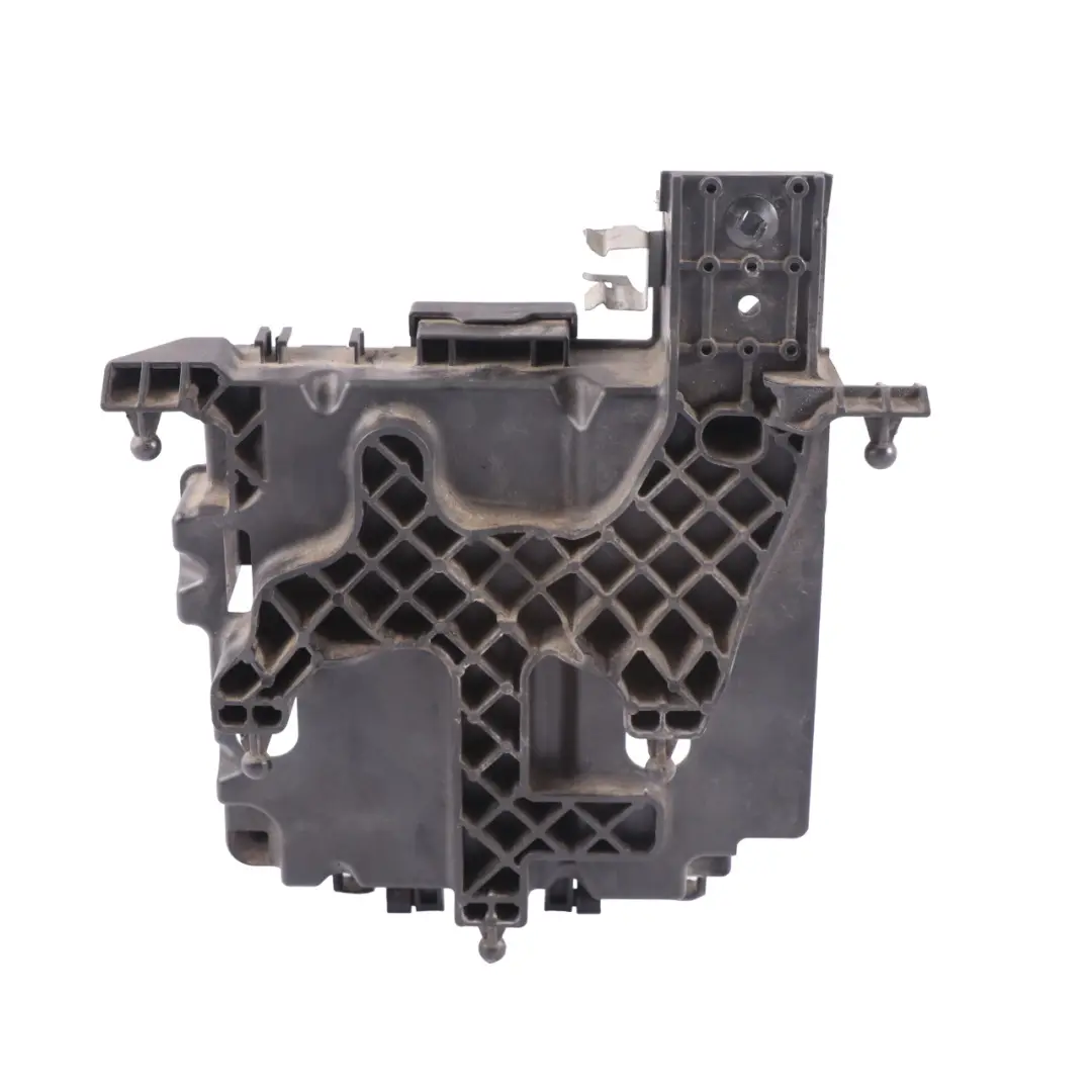 Uchwyt Mocowanie Modułu Sterownika A6511400300 do Mercedes Sprinter W910 o numerze A6511400800 Mercedes Sprinter W910 Uchwyt Mocowanie Modułu Sterownika A6511400300 - SKU A6511400800-1 - Numer Części A6511400800