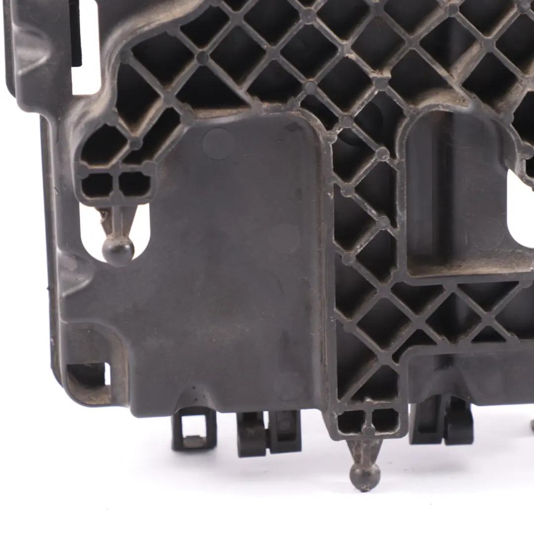 Mercedes Sprinter W910 ECU Halterung Steuergerät Modul A6511400300 - SKU A6511400800-1 - Teilenummer A6511400800