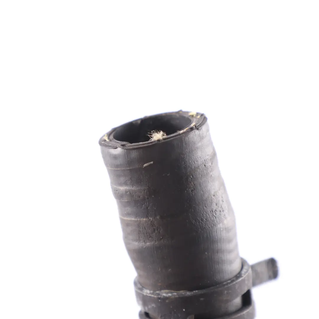 Kühlmittelschlauch AGR Kühler OM651 Diesel für Mercedes Vito W639 mit Teilenummer A6512002300 Mercedes Vito W639 Kühlmittelschlauch AGR Kühler OM651 Diesel - SKU A6512002300 - Teilenummer A6512002300