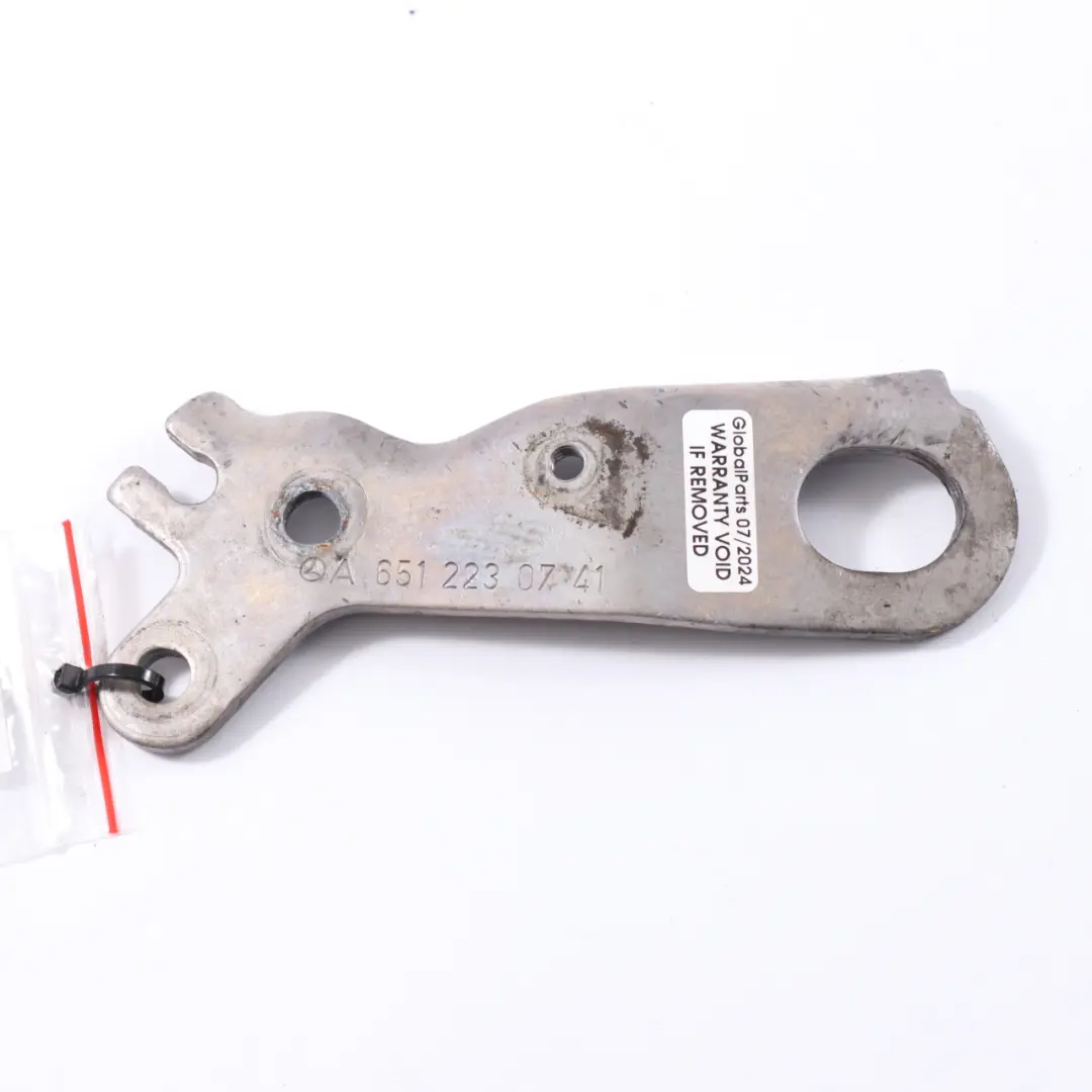 OM651 Soporte Motor Trasero Izquierdo para Mercedes Sprinter W906 Diesel con número de pieza A6512230741 Mercedes Sprinter W906 Diesel OM651 Soporte Motor Trasero Izquierdo - SKU A6512230741 - Número de pieza A6512230741