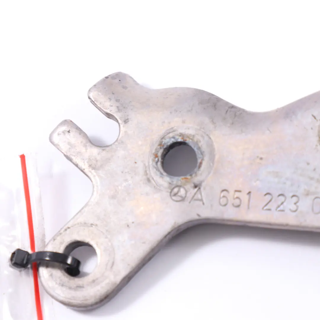 OM651 Soporte Motor Trasero Izquierdo para Mercedes Sprinter W906 Diesel con número de pieza A6512230741 Mercedes Sprinter W906 Diesel OM651 Soporte Motor Trasero Izquierdo - SKU A6512230741 - Número de pieza A6512230741