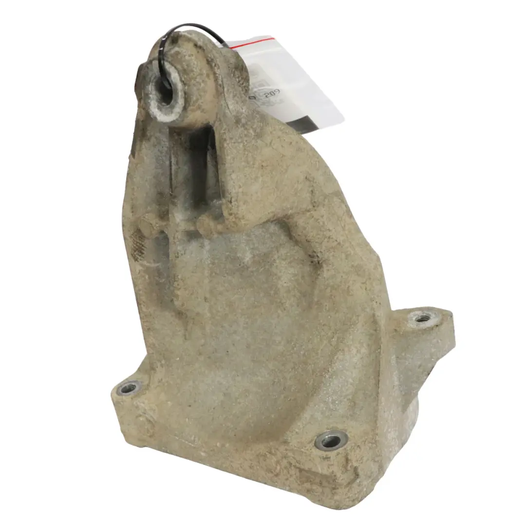 OM651 Supporto Staffa motore per Mercedes Vito W447 con numero di parte A6512235704 Mercedes Vito W447 OM651 Supporto Staffa motore - SKU A6512235704 - Numero di parte A6512235704