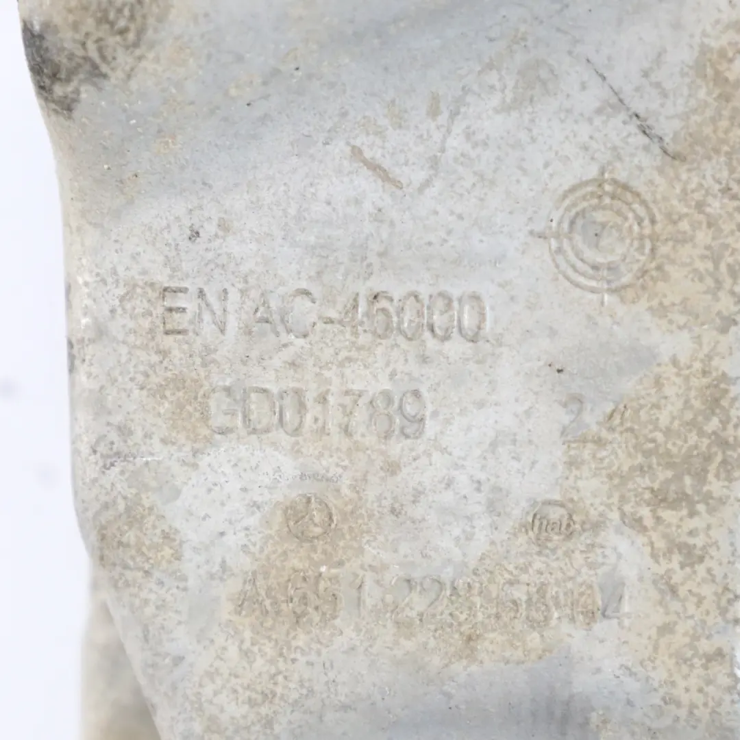 OM651 Supporto Motore Destro Supporto per Mercedes Vito W447 con numero di parte A6512235804 Mercedes Vito W447 OM651 Supporto Motore Destro Supporto - SKU A6512235804 - Numero di parte A6512235804