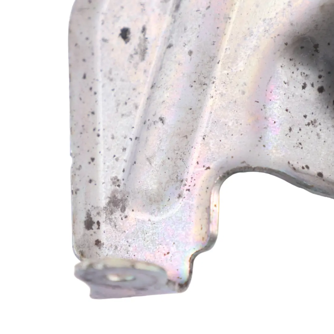 OM654 Kraftstoffpumpenschutzschild für Mercedes W213 C238 mit Teilenummer A6540704200 Mercedes W213 C238 OM654 Kraftstoffpumpenschutzschild - SKU A6540704200 - Teilenummer A6540704200