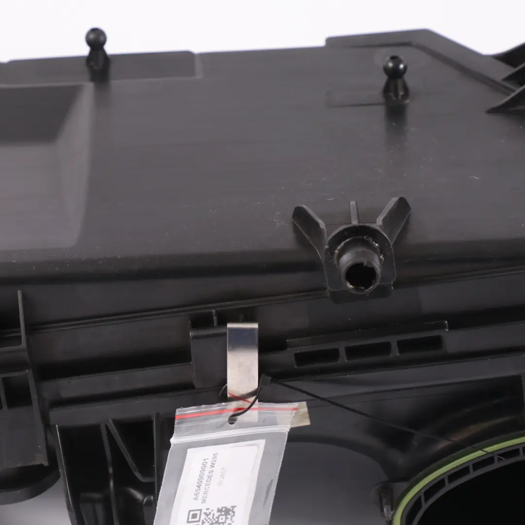 Caja Filtro Aire Silenciador Admisión Aire para Mercedes W205 W213 con número de pieza A6540900001 Mercedes W205 W213 Caja Filtro Aire Silenciador Admisión Aire - SKU A6540900001 - Número de pieza A6540900001