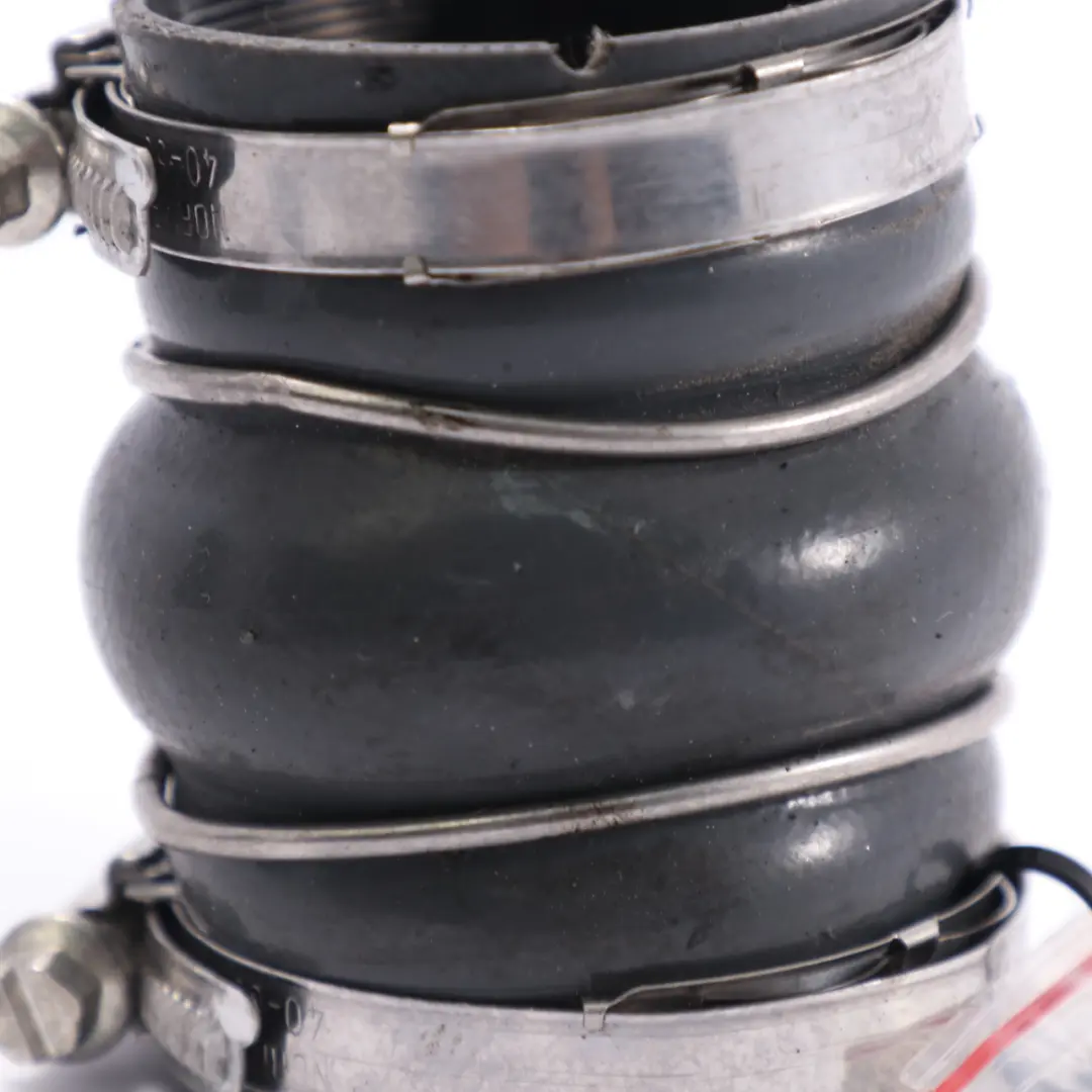 OM654 Przewód Wąż Intercoolera do Mercedes W177 W247 o numerze A6540942200 Mercedes W177 W247 OM654 Przewód Wąż Intercoolera - SKU A6540942200 - Numer Części A6540942200