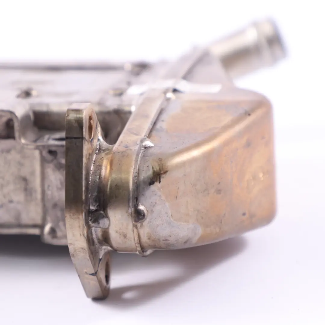 OM654 OM656 Raffreddatore EGR gas scarico per Mercedes W213 C238 Diesel con numero di parte A6541400200 Mercedes W213 C238 Diesel OM654 OM656 Raffreddatore EGR gas scarico - SKU A6541400200 - Numero di parte A6541400200