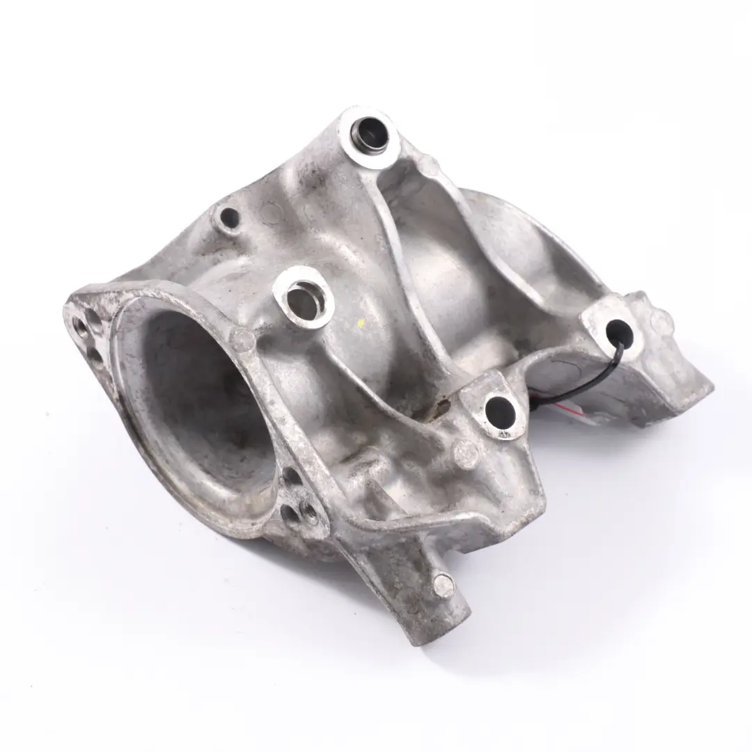 Soporte de cojinete de motor Mercedes C118 Soporte para con número de pieza A6542200031 Soporte de cojinete de motor Mercedes C118 Soporte - SKU A6542200031 - Número de pieza A6542200031