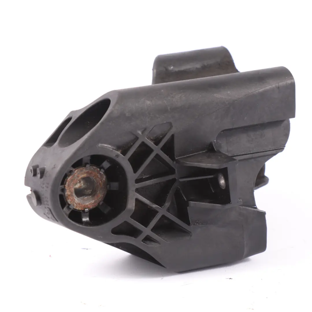 Mercedes W213 C238 OM654 Support moteur gauche - SKU A6542232200 - Numéro de pièce A6542232200