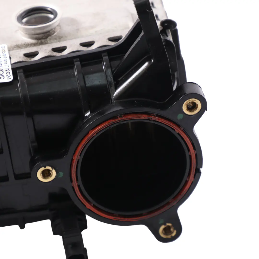 OM656 Intercooler Chłodnica Powietrza Diesel do Mercedes W213 C238 o numerze A6560903800 Mercedes W213 C238 OM656 Intercooler Chłodnica Powietrza Diesel - SKU A6560903800 - Numer Części A6560903800