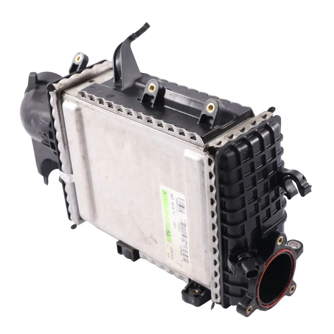 OM656 Diesel Refroidisseur d'air pour Intercooler Mercedes W213 C238 à propos du numéro de pièce A6560903800 Intercooler Mercedes W213 C238 OM656 Diesel Refroidisseur d'air - SKU A6560903800 - Numéro de pièce A6560903800