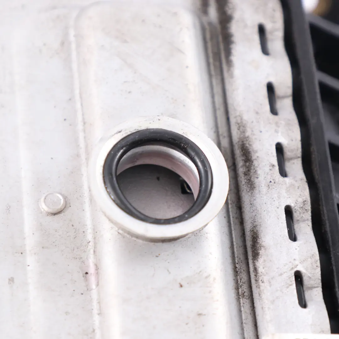 OM656 Enfriador aire admisión diesel para Intercooler Mercedes W213 C238 con número de pieza A6560903800 Intercooler Mercedes W213 C238 OM656 Enfriador aire admisión diesel - SKU A6560903800 - Número de pieza A6560903800