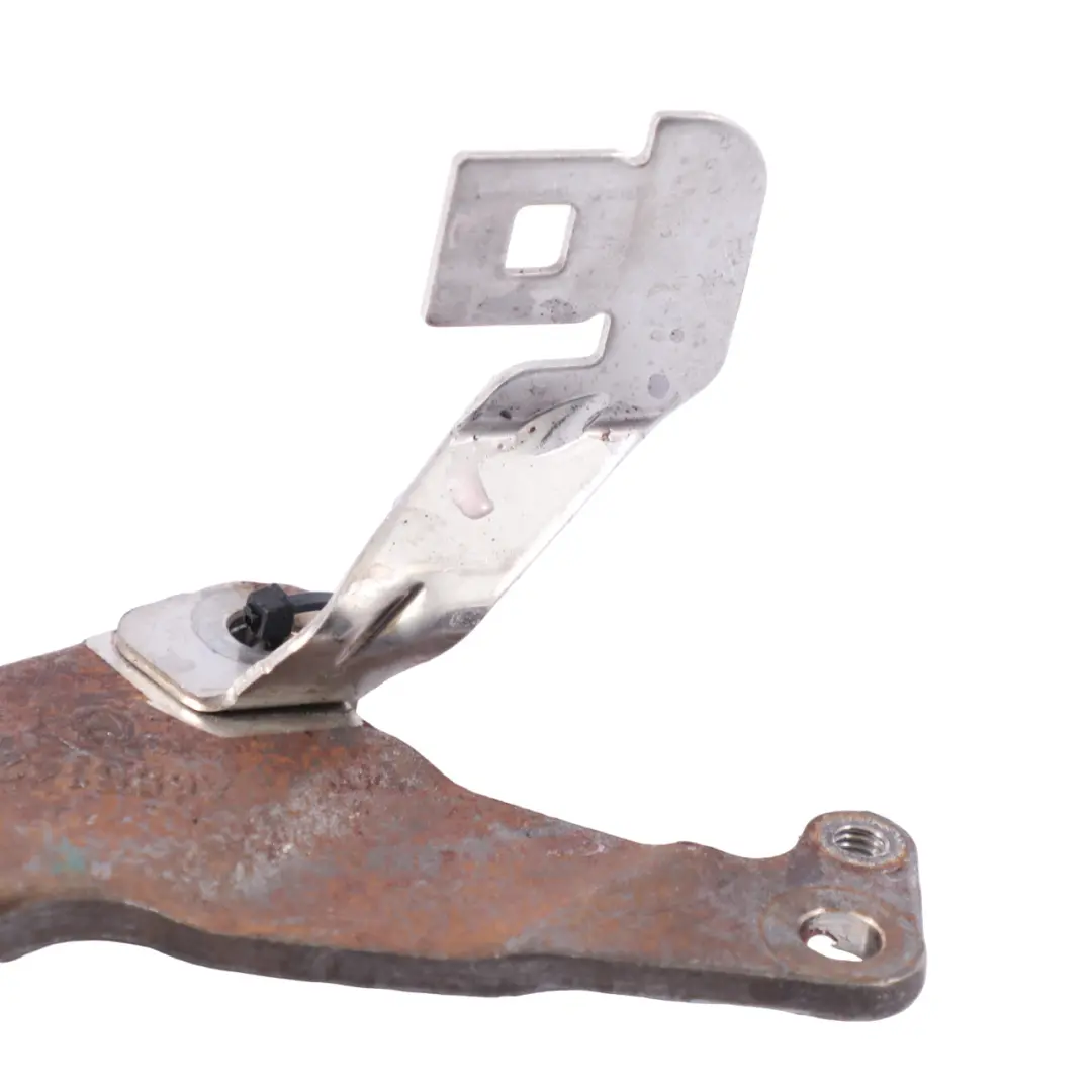 OM656 Support fixation collecteur d'échappement pour Mercedes W213 à propos du numéro de pièce A6561421000 Mercedes W213 OM656 Support fixation collecteur d'échappement - SKU A6561421000 - Numéro de pièce A6561421000