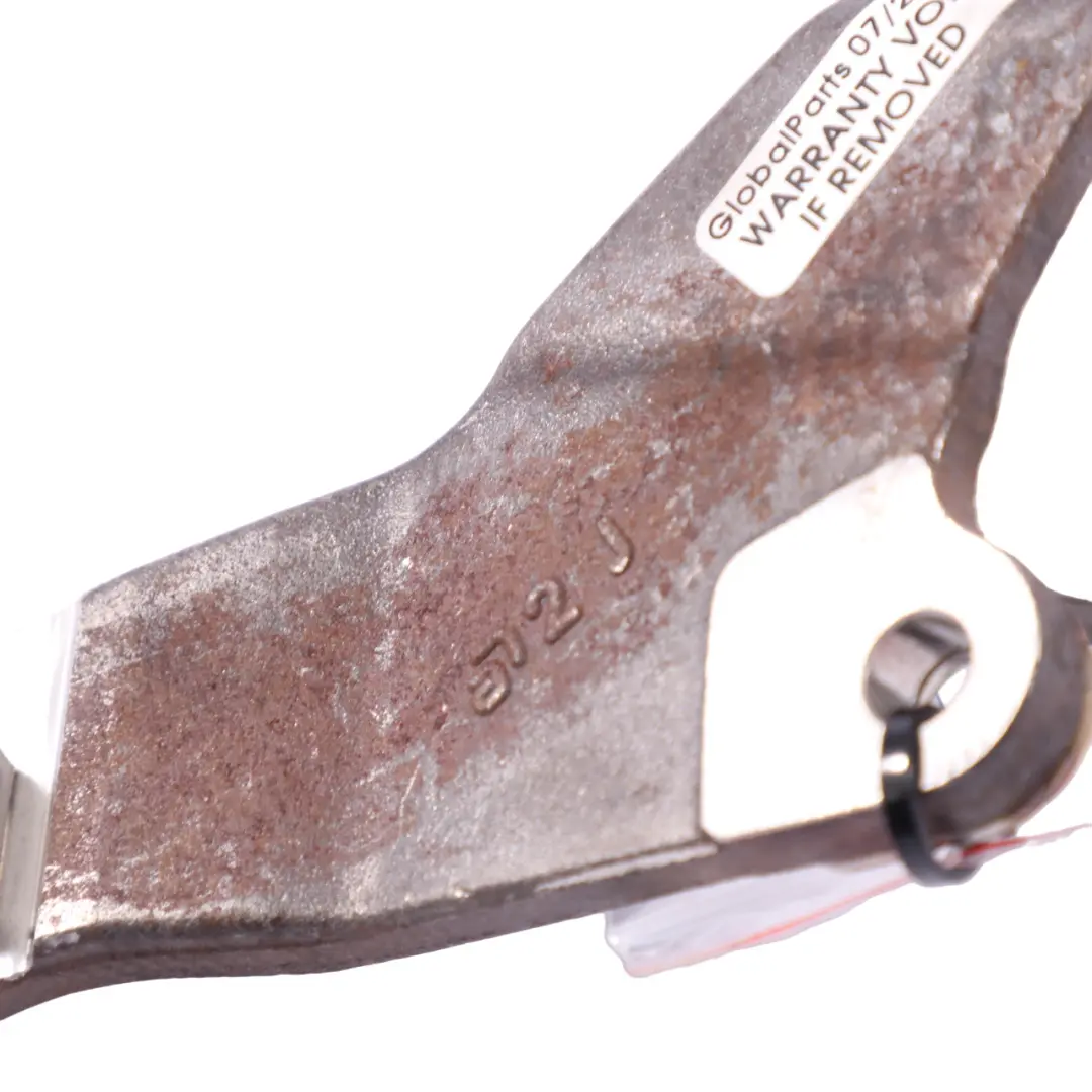 OM656 Support fixation collecteur d'échappement pour Mercedes W213 à propos du numéro de pièce A6561421000 Mercedes W213 OM656 Support fixation collecteur d'échappement - SKU A6561421000 - Numéro de pièce A6561421000