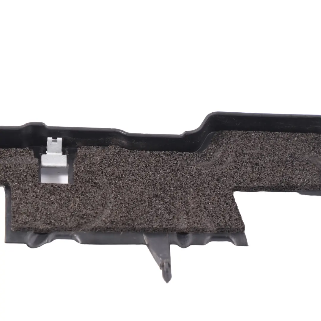 OM656 Diesel Guide câblage moteur Chemin câbles pour Mercedes W213 à propos du numéro de pièce A6561593100 Mercedes W213 OM656 Diesel Guide câblage moteur Chemin câbles - SKU A6561593100 - Numéro de pièce A6561593100