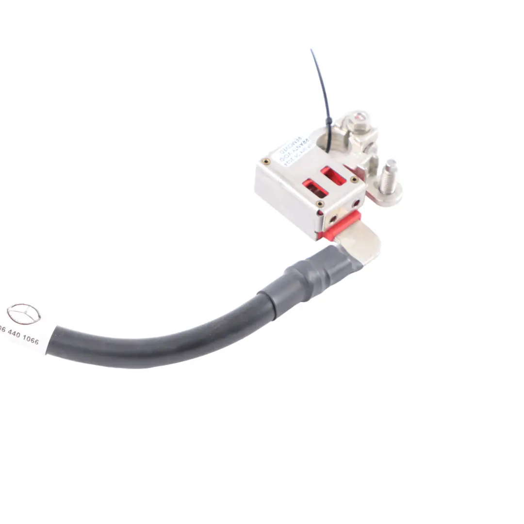 W907 Cablaggio cavo batteria positivo per Mercedes Sprinter W906 con numero di parte A9064401066 Mercedes Sprinter W906 W907 Cablaggio cavo batteria positivo - SKU A9064401066 - Numero di parte A9064401066
