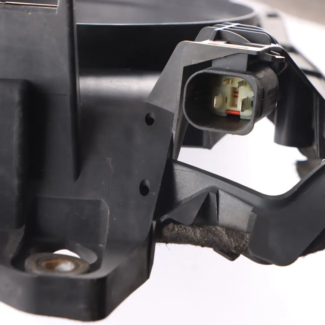 Mercedes W906 W907 Diesel A/C Cubierta radiador Ventilador Soplador - SKU A9065051455 - Número de pieza A9065051455