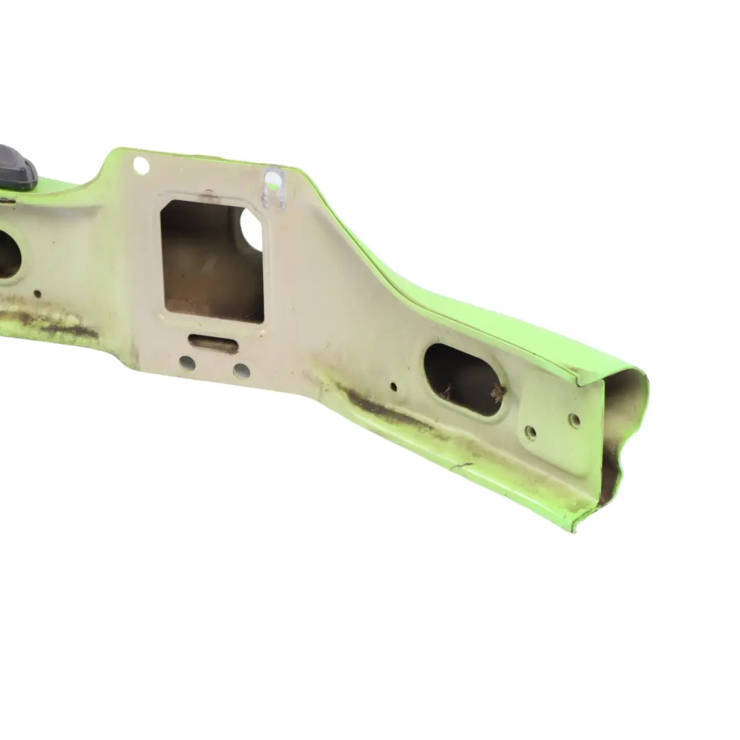 Frente Barra de Choque Leaf Green - 6339 para Mercedes Sprinter W906 con número de pieza A9066202500 Mercedes Sprinter W906 Frente Barra de Choque Leaf Green - 6339 - SKU A9066202500-LGR - Número de pieza A9066202500