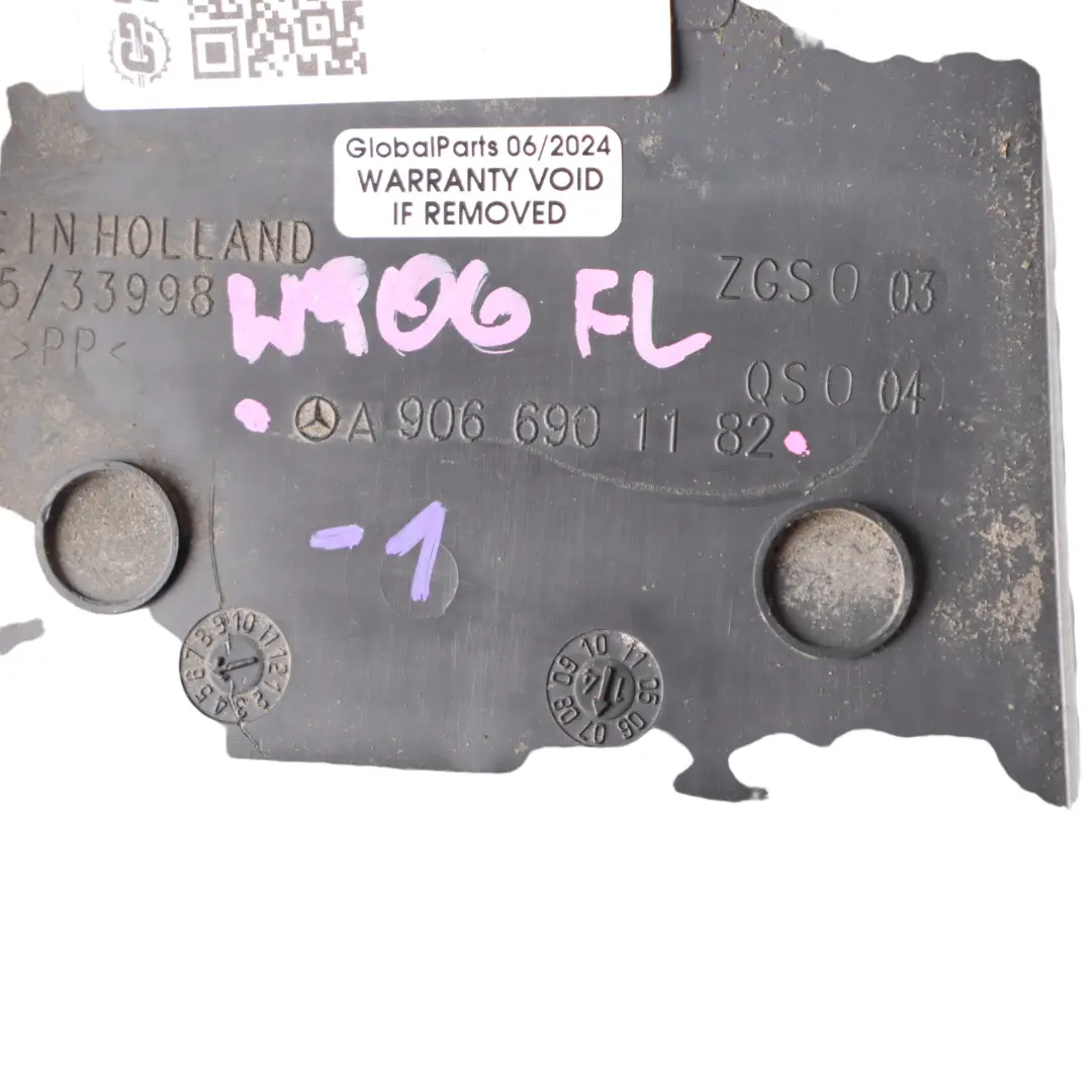 Mercedes Sprinter W906 Modanatura laterale anteriore sinistra - SKU A9066901182-1 - Numero di parte A9066901182