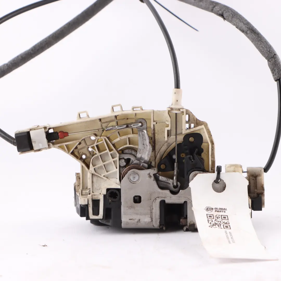 Actuador Mecanismo Cierre Puerta Trasera Derecha para Mercedes W906 con número de pieza A9067401335 Mercedes W906 Actuador Mecanismo Cierre Puerta Trasera Derecha - SKU A9067401335 - Número de pieza A9067401335