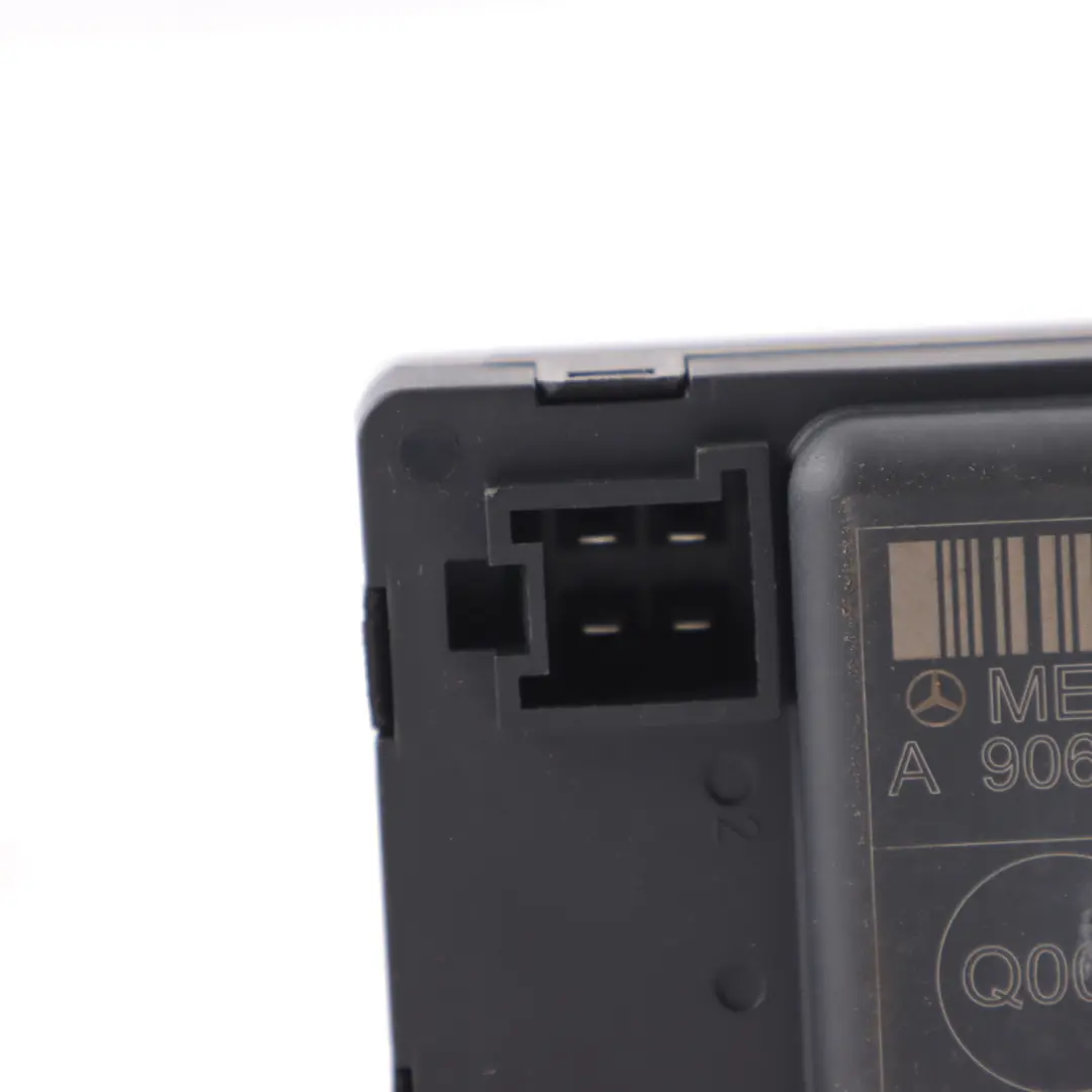 Mercedes W906 Tür Modul Vordertür Rechts Steuer - SKU A9068205626 - Teilenummer A9068205626