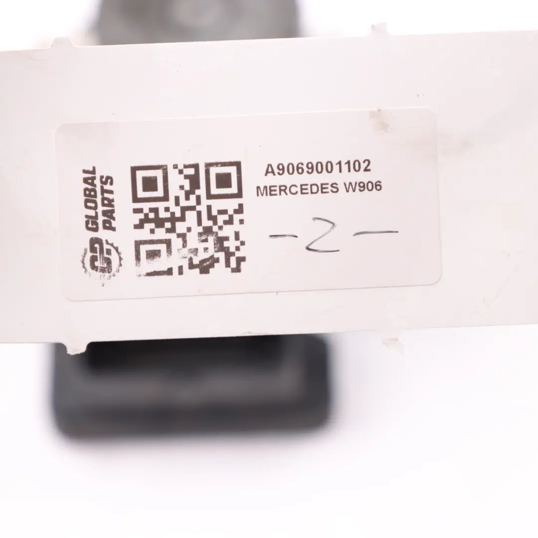 ABS Einheit Hydro Bremspumpensteuerung Modul für Mercedes Sprinter W906 mit Teilenummer A9069001102 Mercedes Sprinter W906 ABS Einheit Hydro Bremspumpensteuerung Modul - SKU A9069001102 - Teilenummer A9069001102