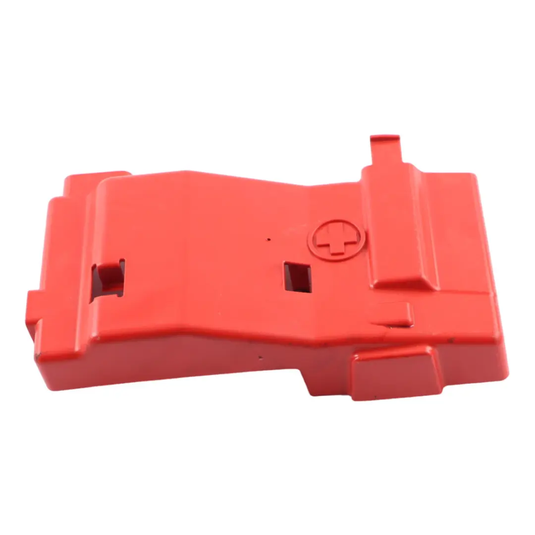 W907 Couvercle de Borne de Batterie Positive Rouge pour Mercedes à propos du numéro de pièce A9069820109 Mercedes W907 Couvercle de Borne de Batterie Positive Rouge - SKU A9069820109-1 - Numéro de pièce A9069820109